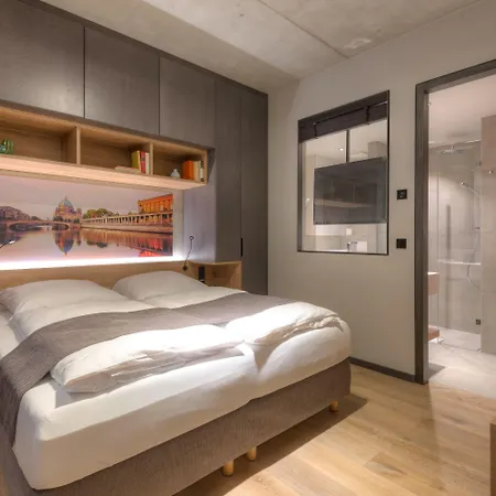 Downtown Mitte アパートホテル 4*