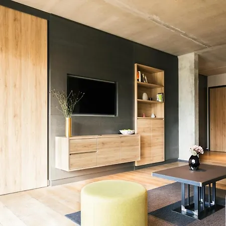 Aparthotel Downtown Mitte 4*