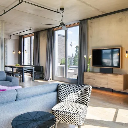 Aparthotel Downtown Mitte 4*