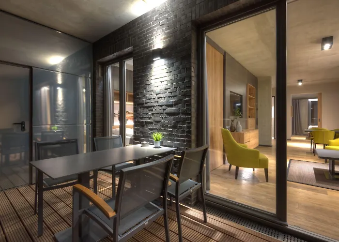 Apartahotel Downtown Mitte 4*