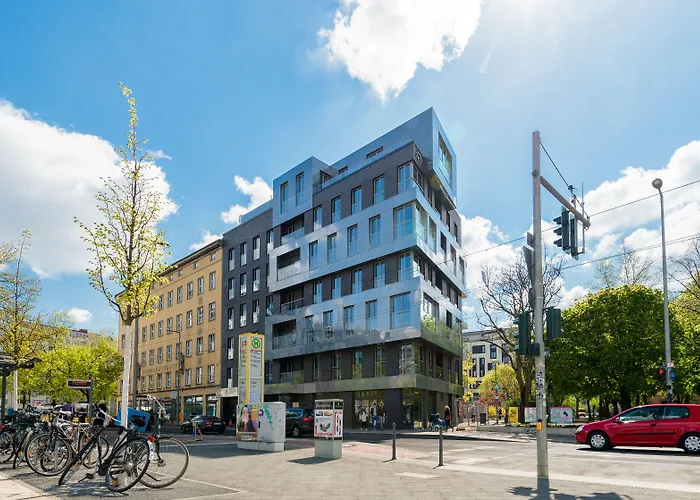 Apartahotel Downtown Mitte 4*