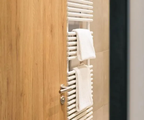 Apartahotel Downtown Mitte 4*