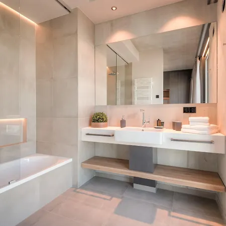 Downtown Mitte Aparthotel 4*