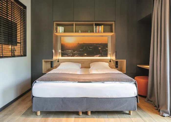 מלון דירות Downtown Mitte 4*